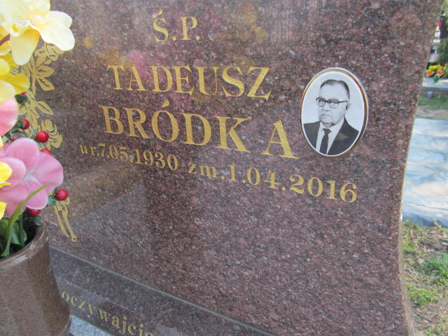 Tadeusz Bródka 1930 Zaleszany - Grobonet - Wyszukiwarka osób pochowanych