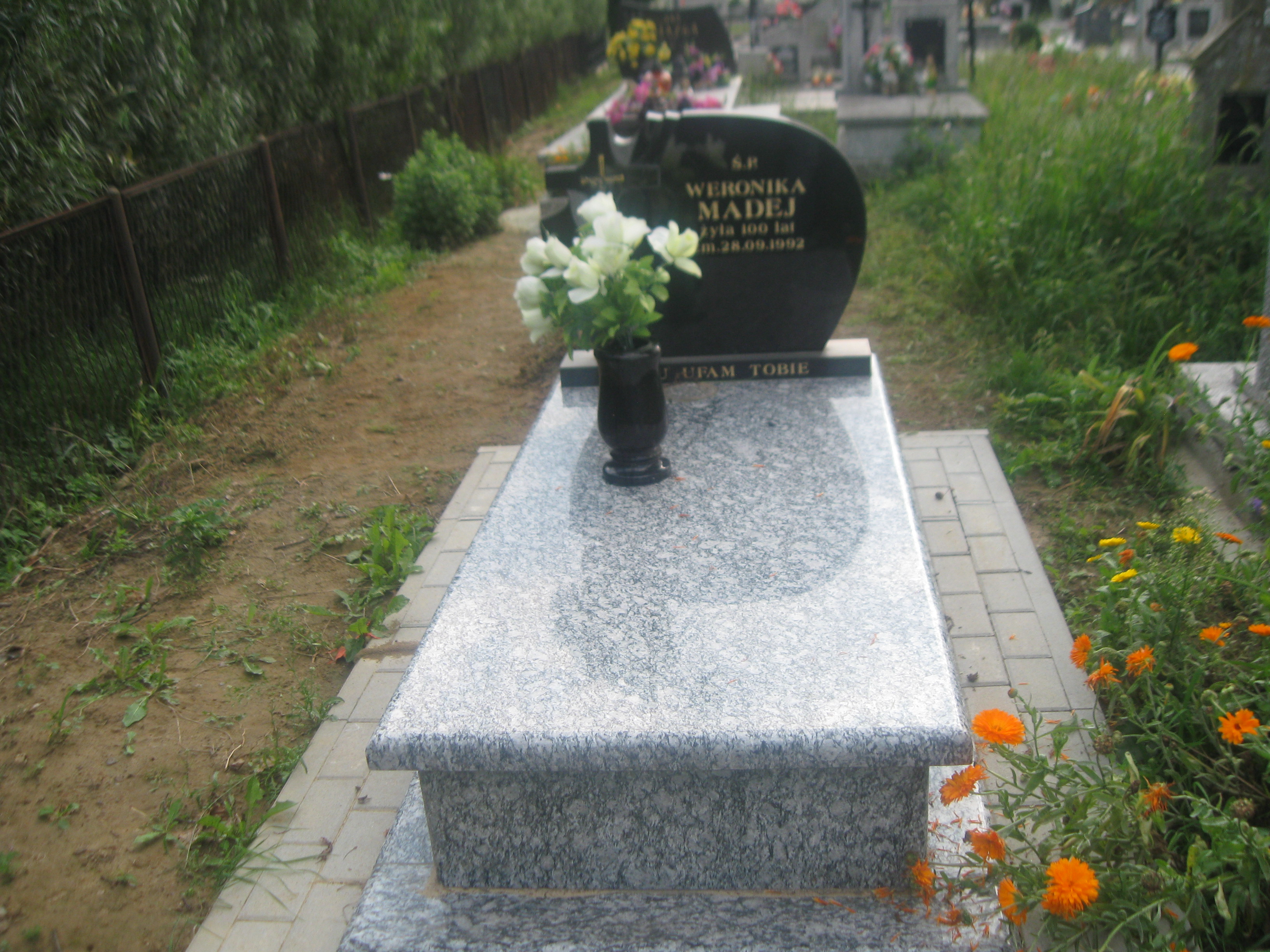 Grób Weronika Madej