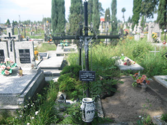 Grób Antonina Rybak