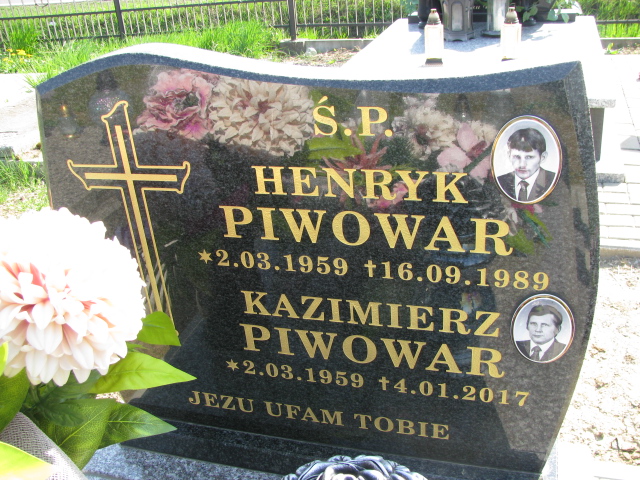 Grób Kazimierz Piwowar