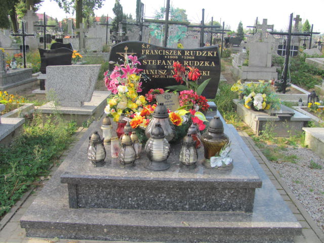 Grób Aleksander Nabrzeski