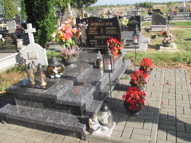 Grób Helena Kowalczyk